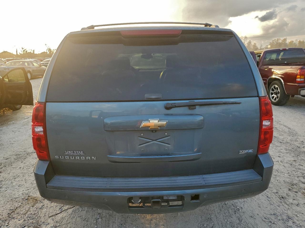 2008 CHEVROLET SUBURBAN C1500 LS photo 6