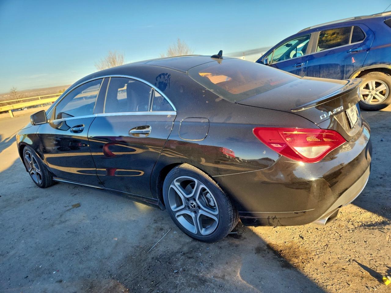 2016 MERCEDES-BENZ CLA 250 4MATIC photo 2