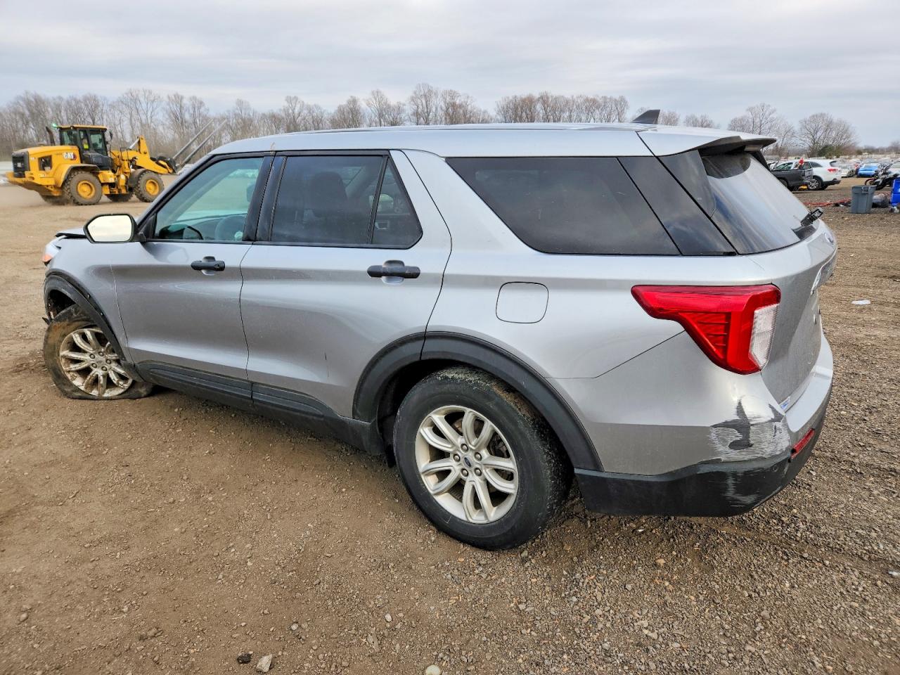 2021 FORD EXPLORER photo 2