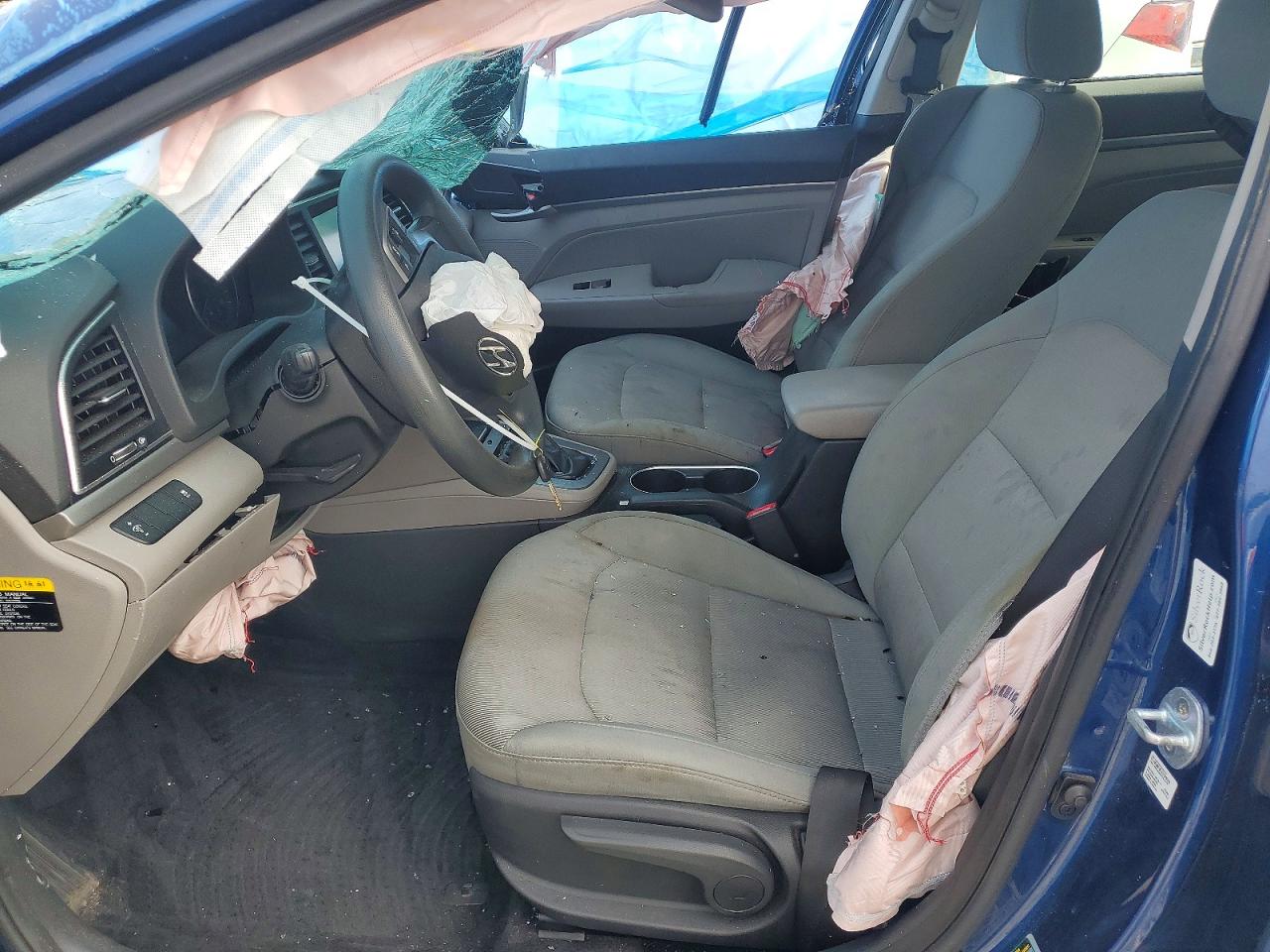 2017 HYUNDAI ELANTRA SE photo 13