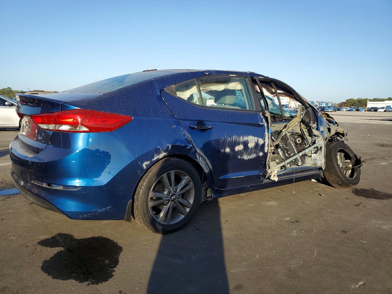 2017 HYUNDAI ELANTRA SE photo 5