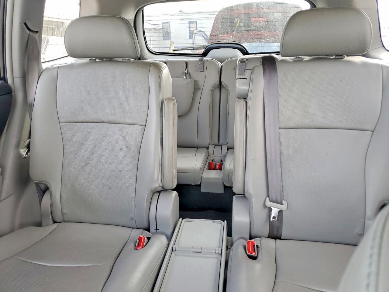 2013 TOYOTA HIGHLANDER LIMITED photo 19