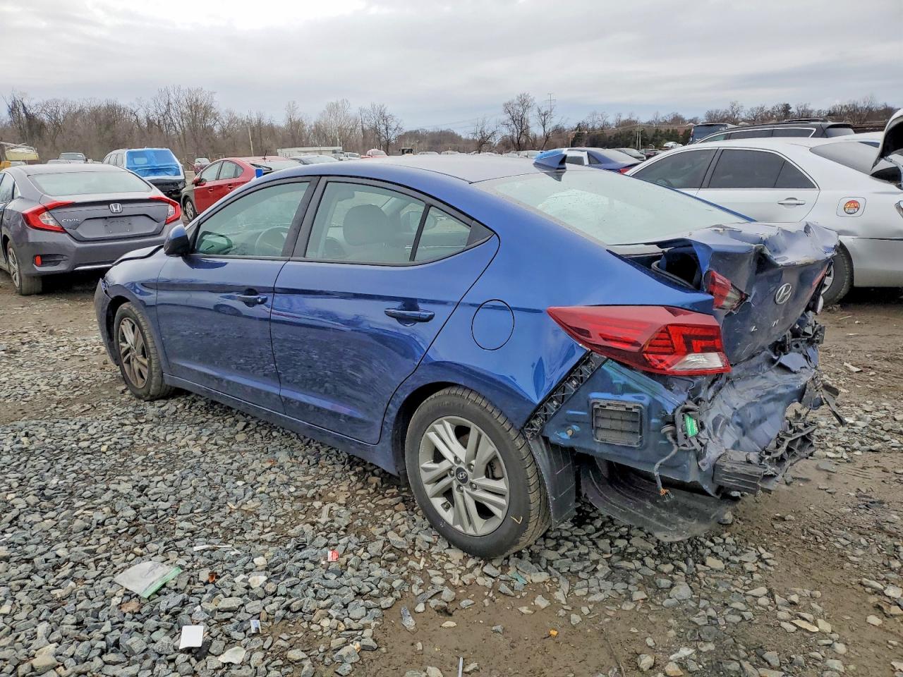 2020 HYUNDAI ELANTRA SEL photo 2