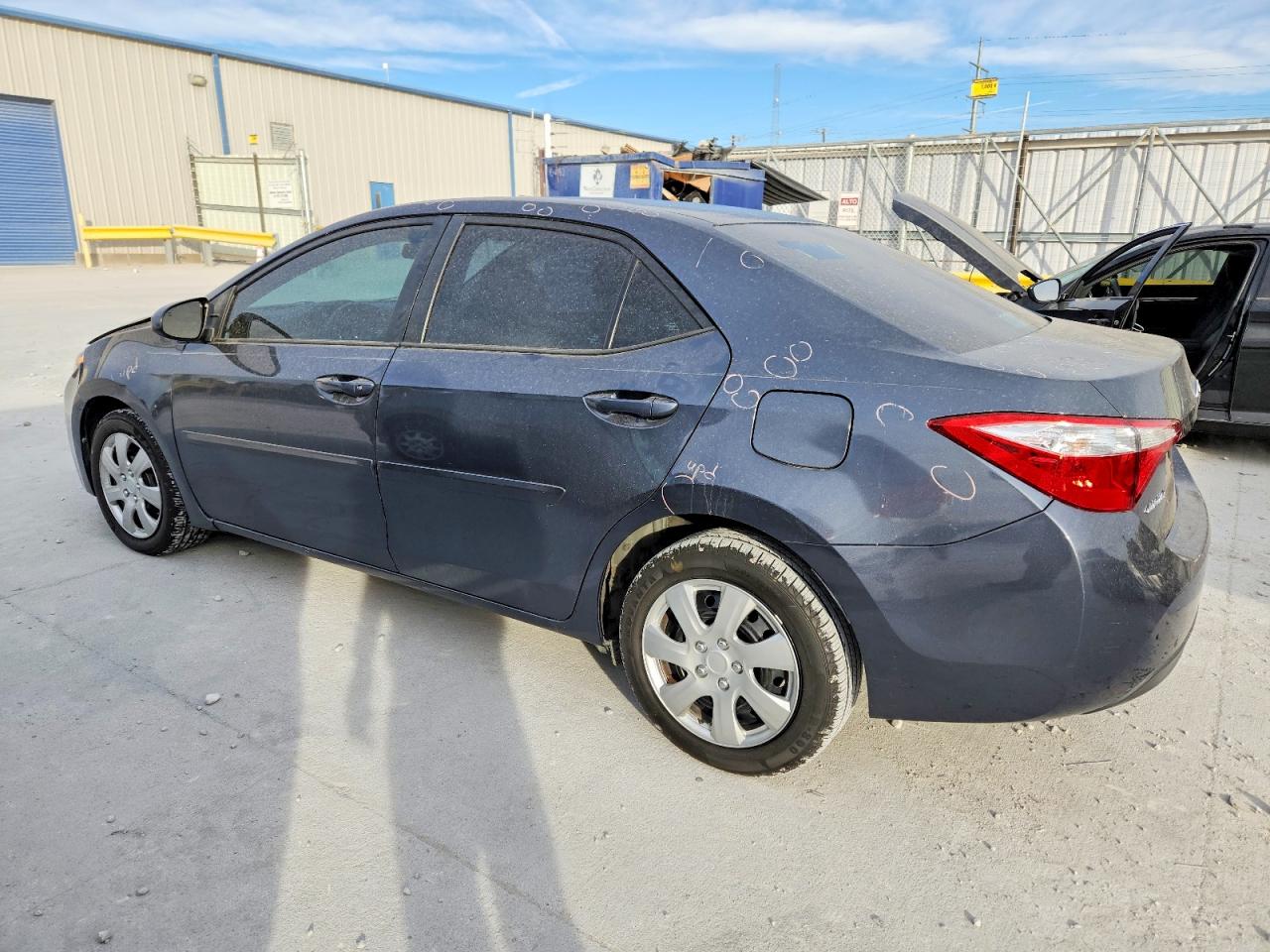 2016 TOYOTA COROLLA L photo 2