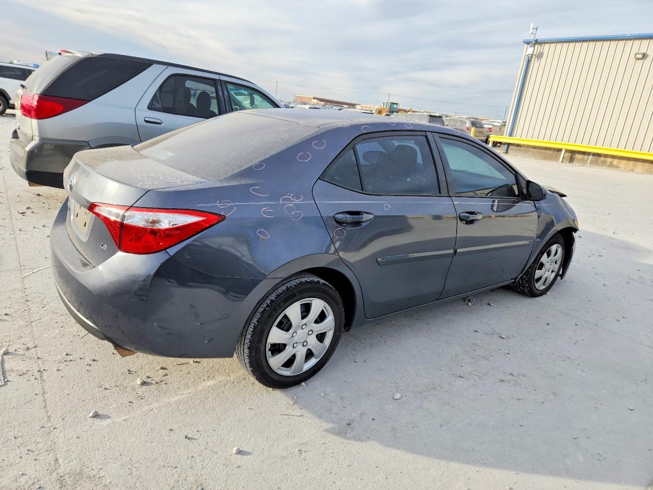 2016 TOYOTA COROLLA L photo 3