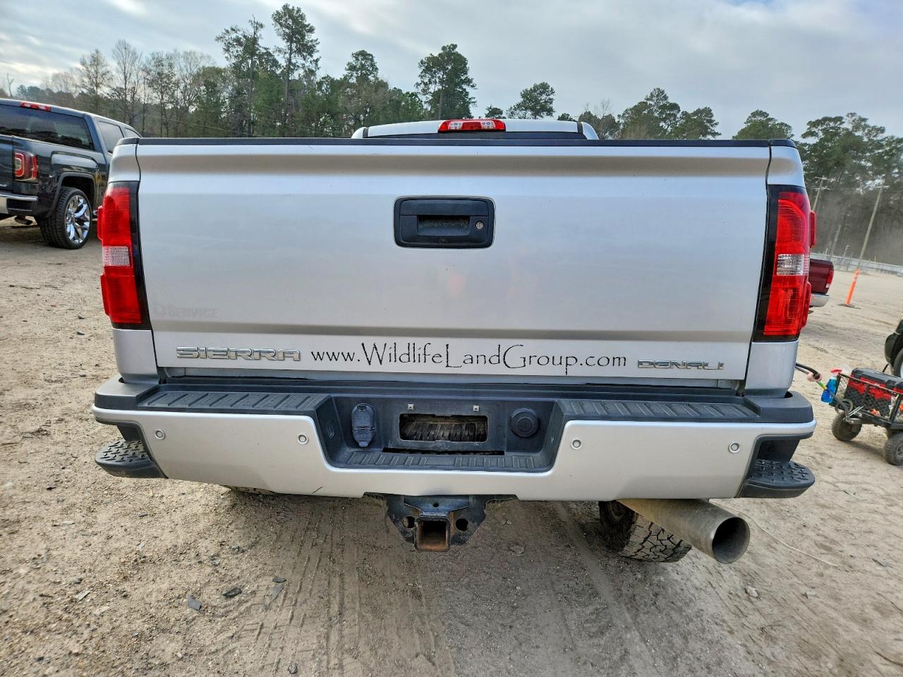 2019 GMC SIERRA K2500 DENALI photo 6