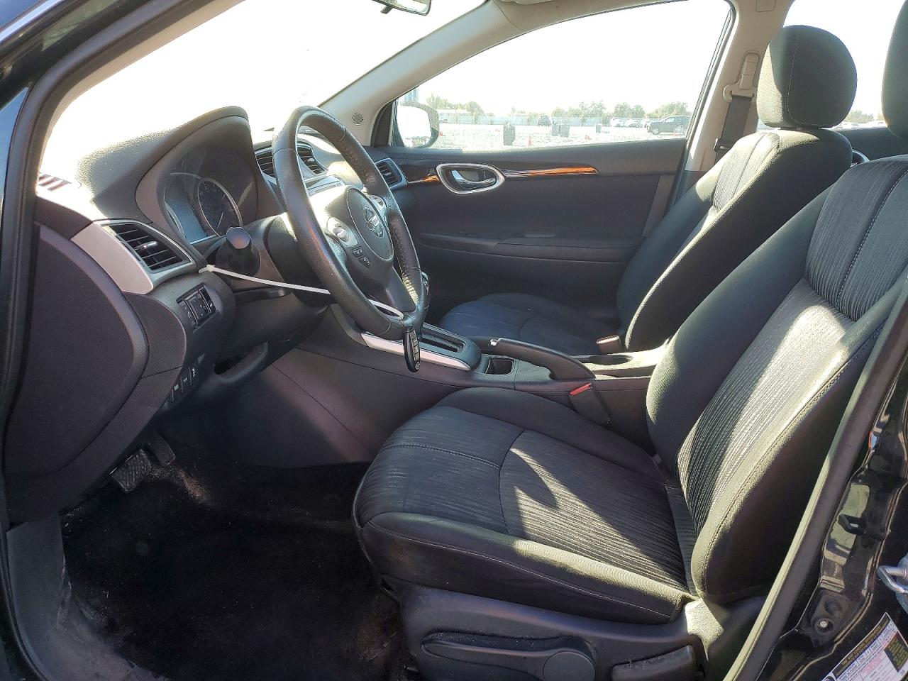 2017 NISSAN SENTRA S photo 7