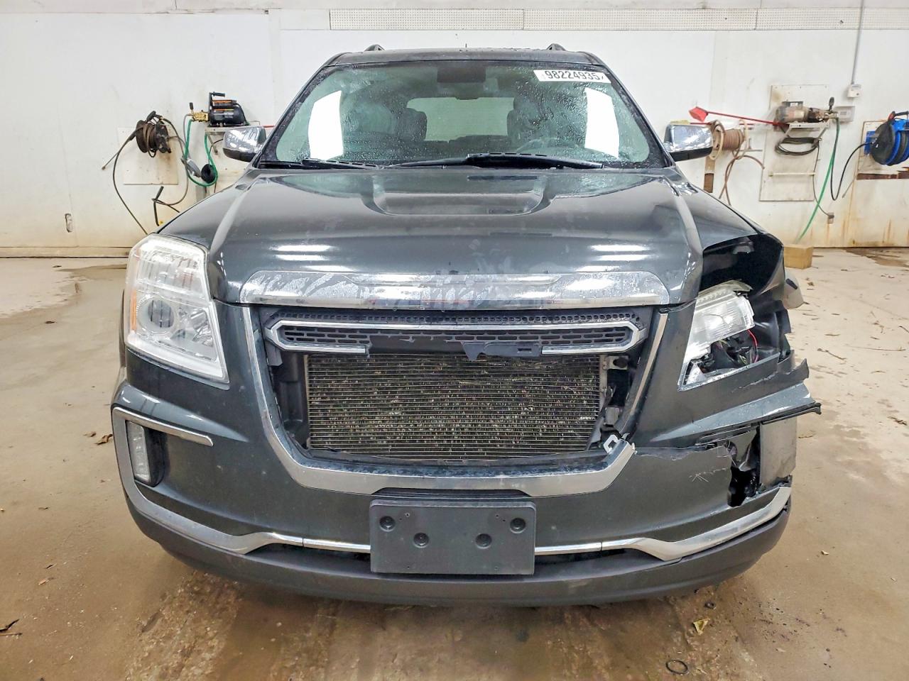 2017 GMC TERRAIN SLE photo 5