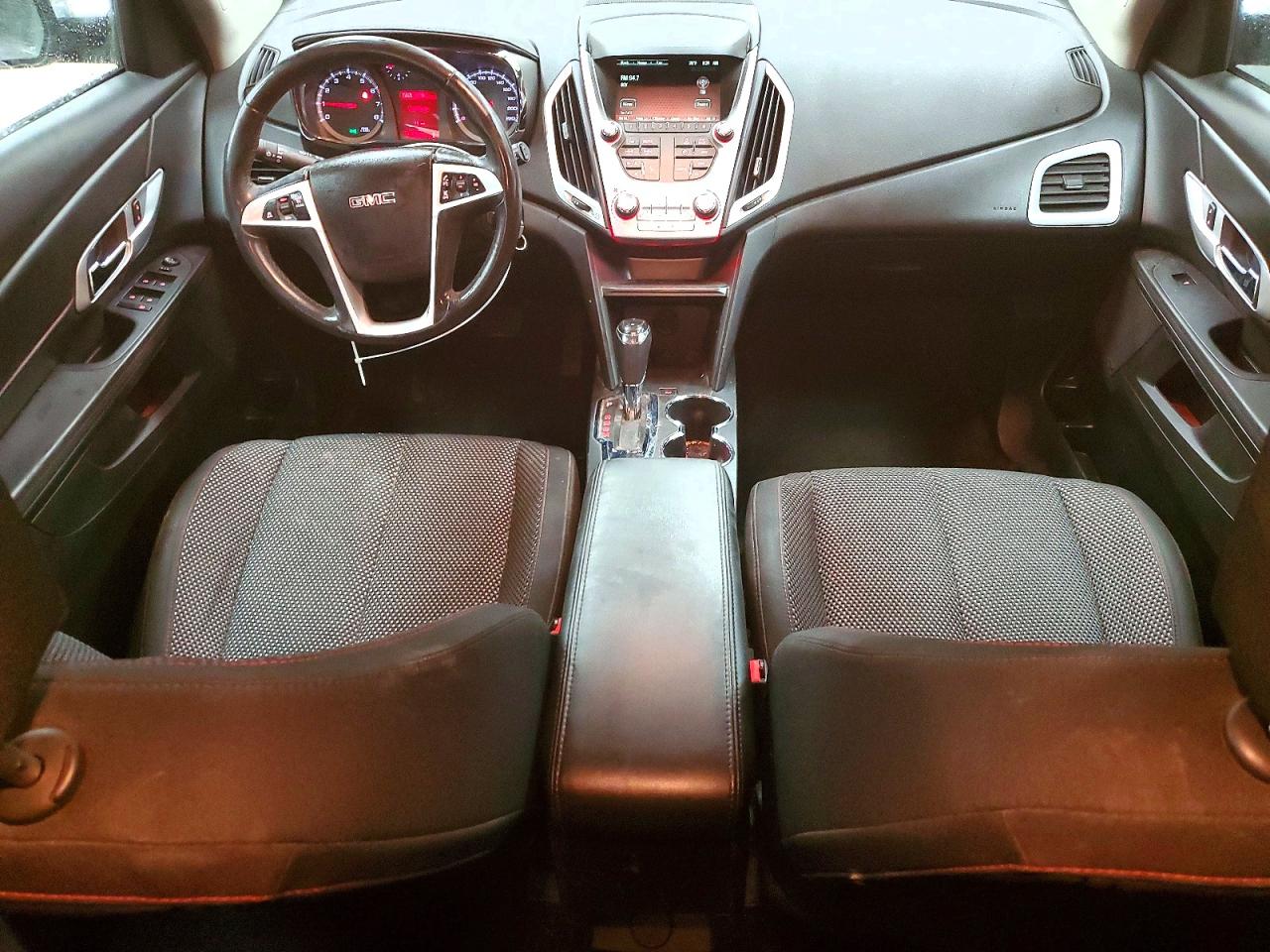 2017 GMC TERRAIN SLE photo 8