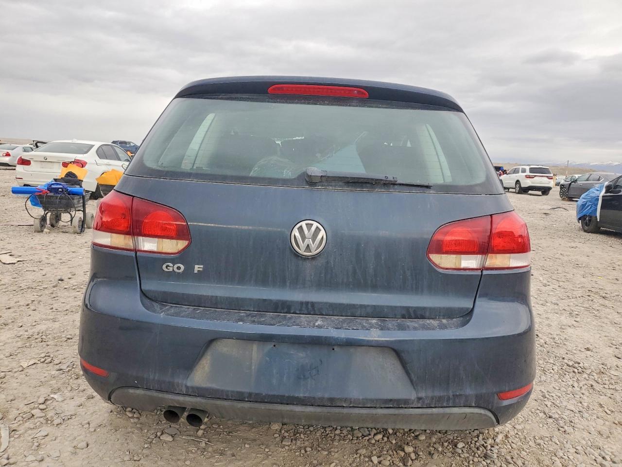 2011 VOLKSWAGEN GOLF photo 6