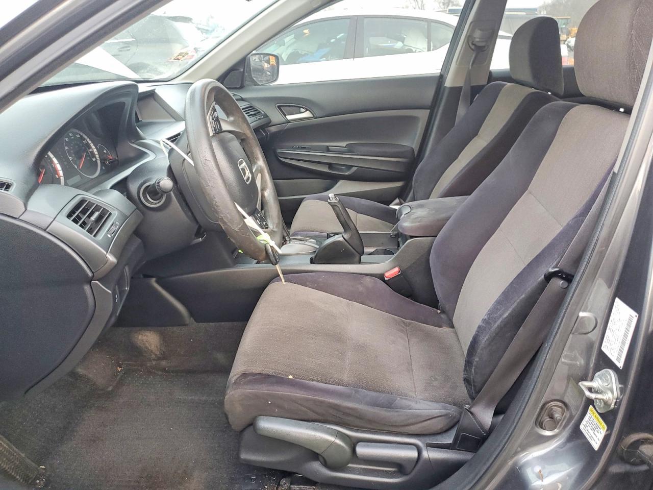 2009 HONDA ACCORD LX photo 7