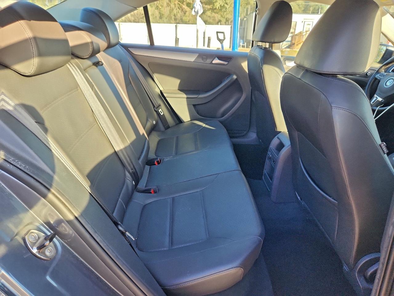 2013 VOLKSWAGEN JETTA TDI photo 10
