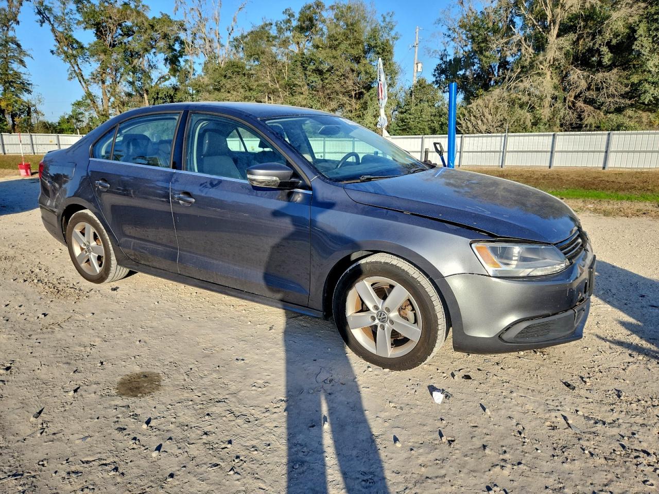 2013 VOLKSWAGEN JETTA TDI photo 4