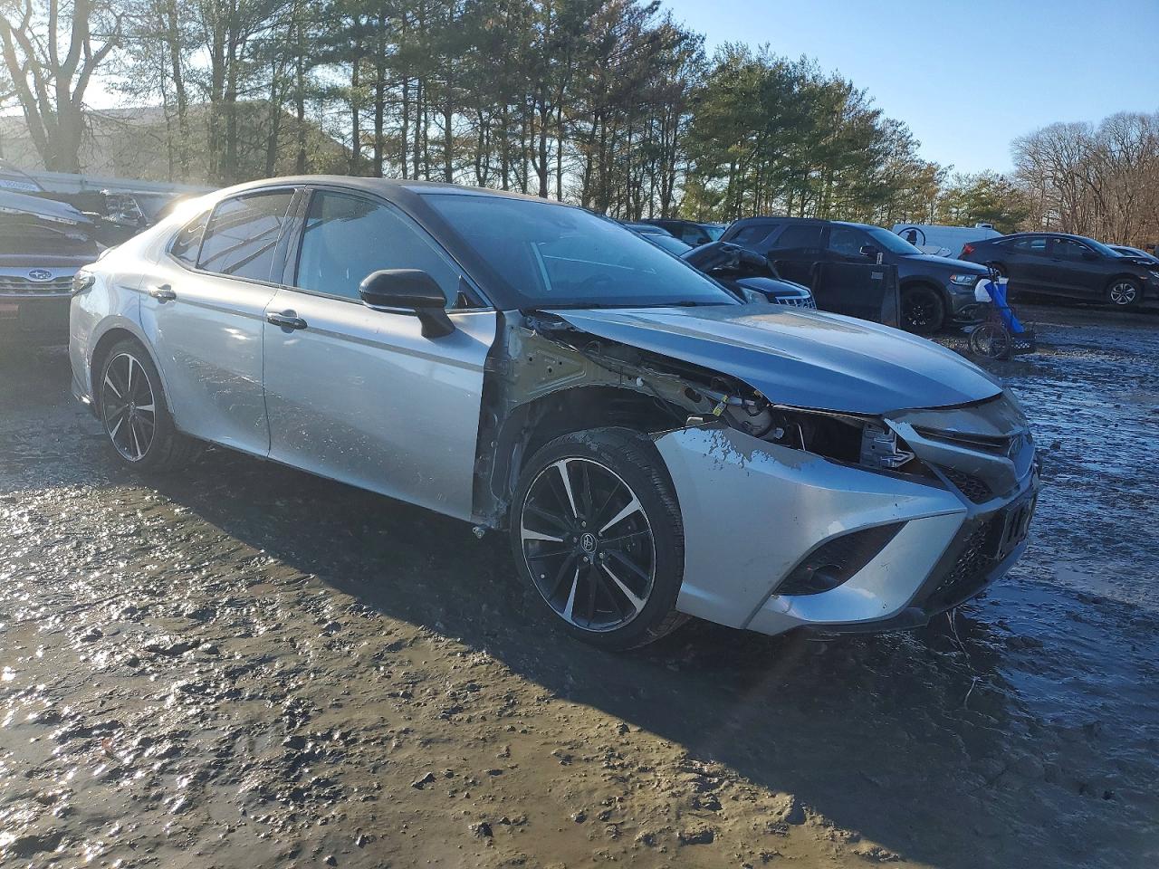 2020 TOYOTA CAMRY XSE photo 4