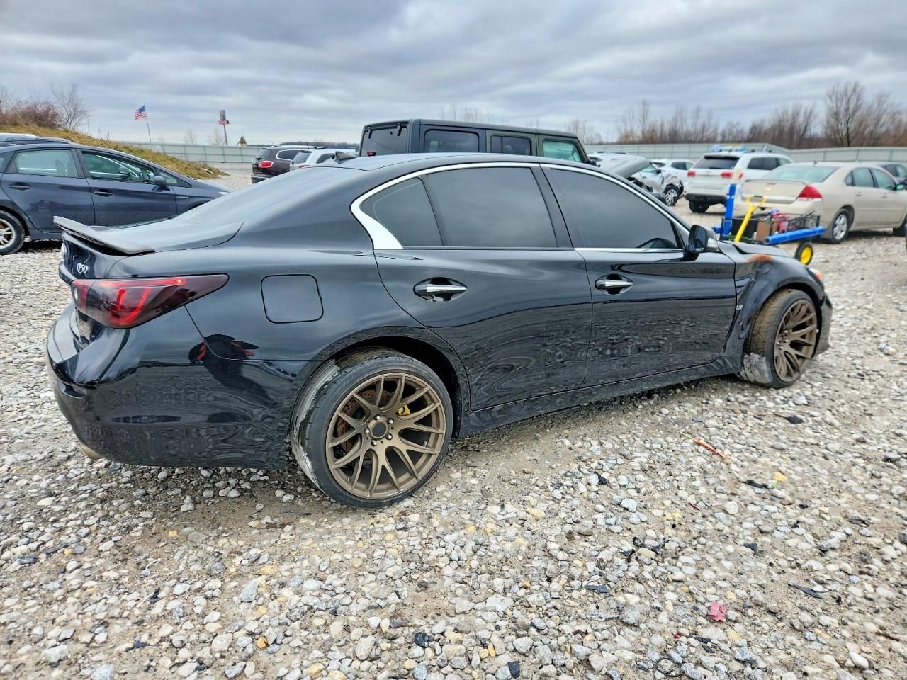 2015 INFINITI Q50 BASE photo 3