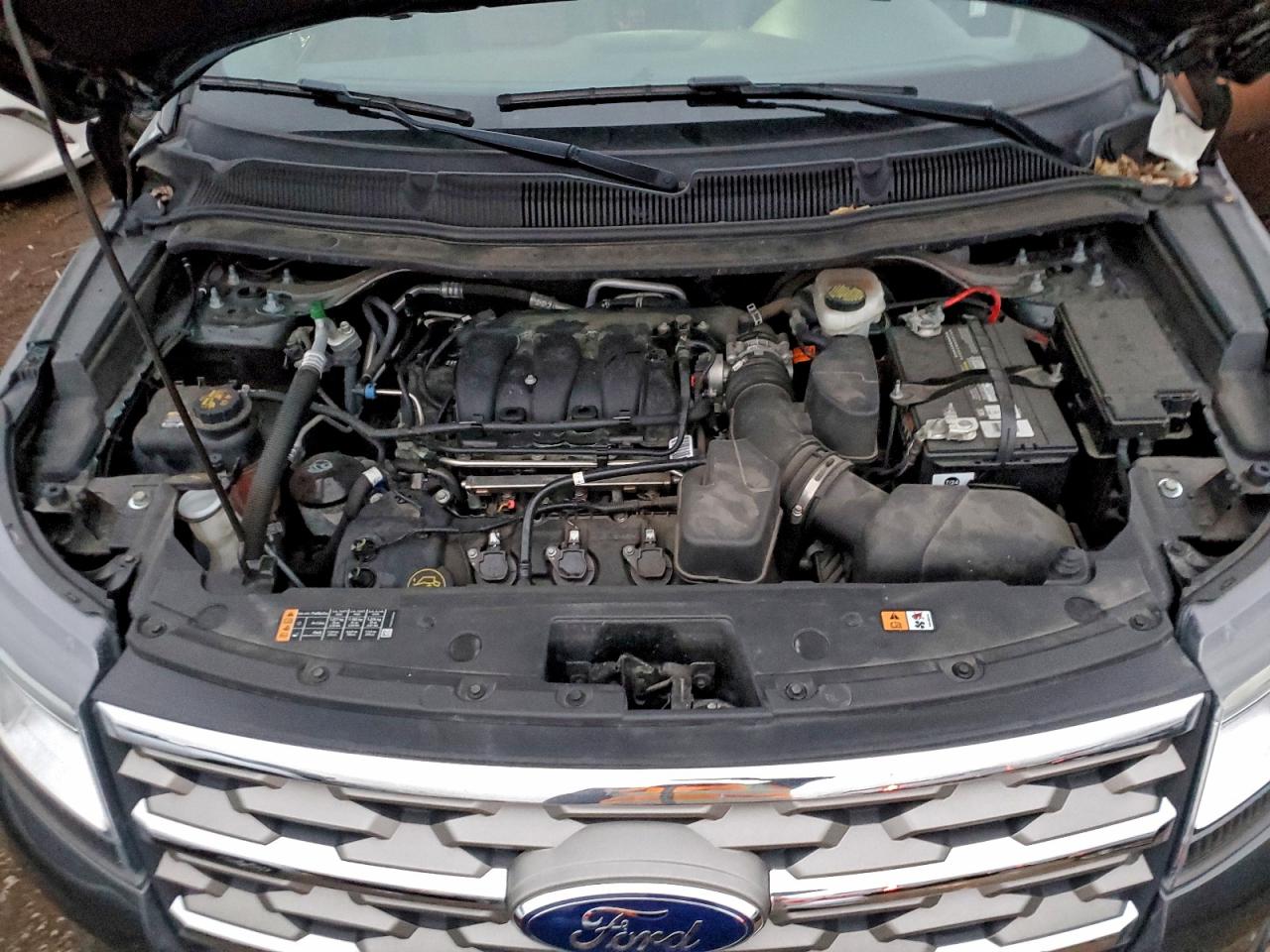 2019 FORD EXPLORER XLT photo 11