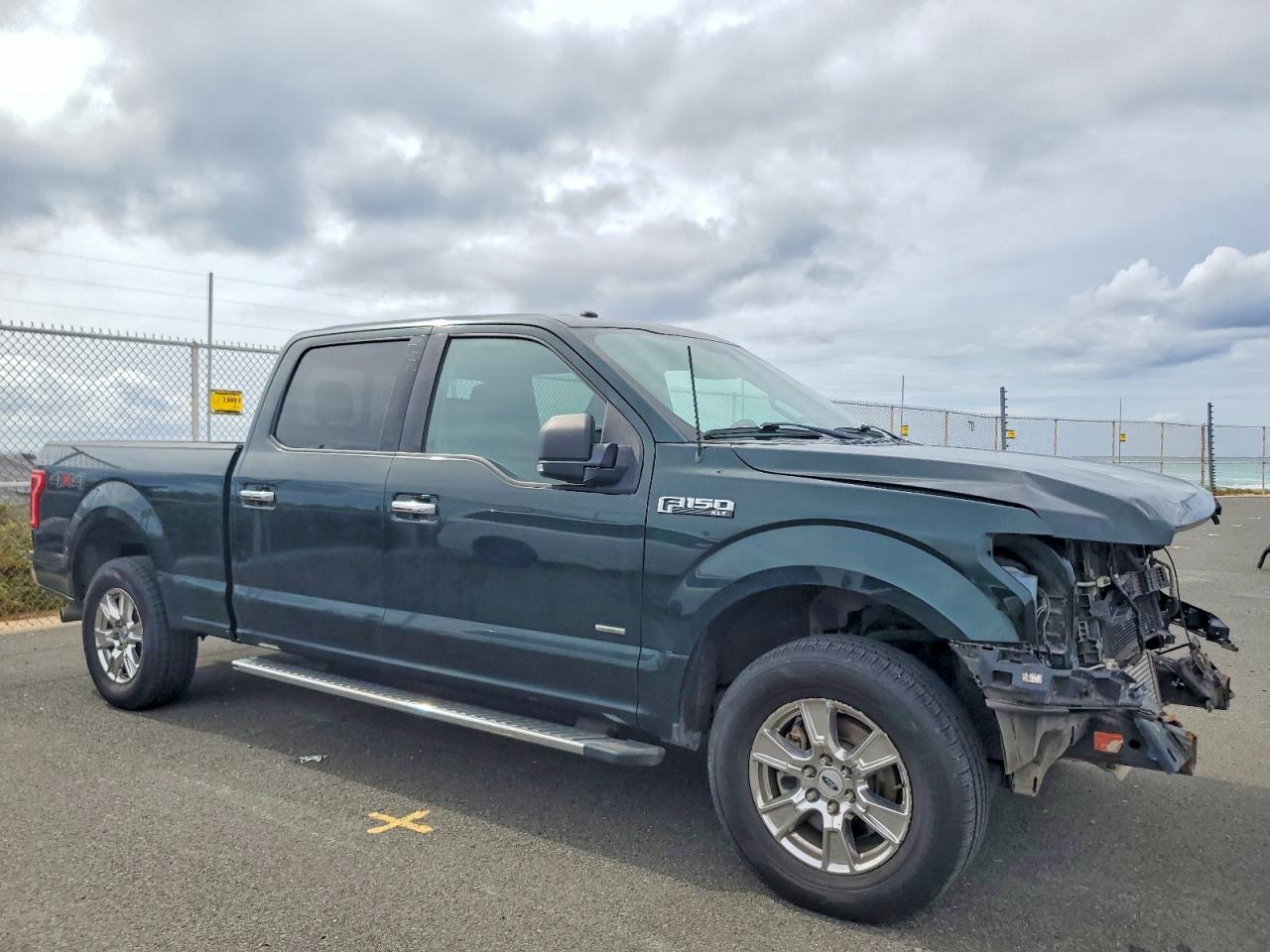 2016 FORD F150 SUPERCREW photo 4