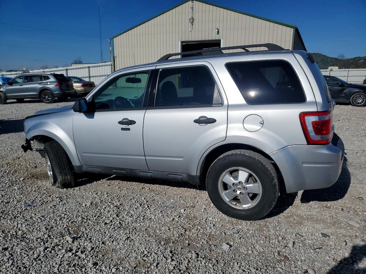 2012 FORD ESCAPE XLT photo 2