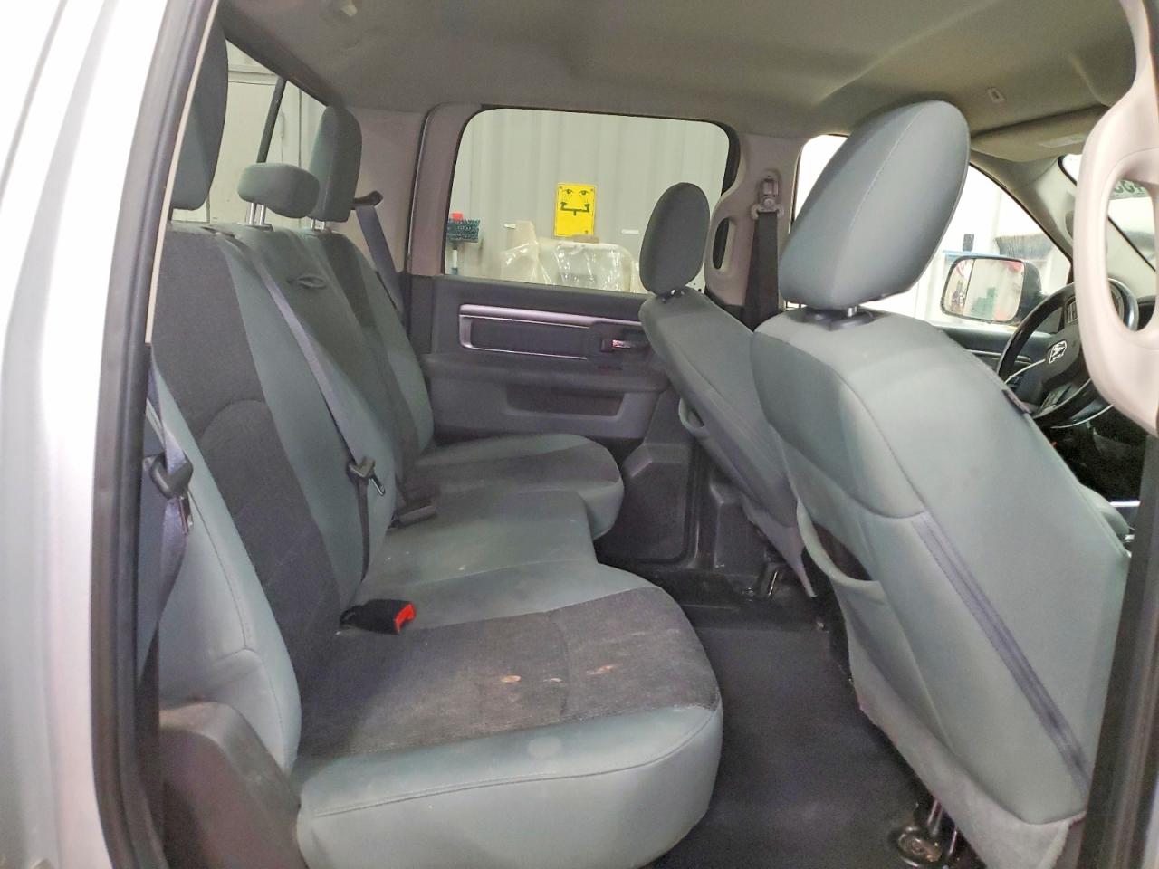 2018 RAM 1500 SLT photo 10