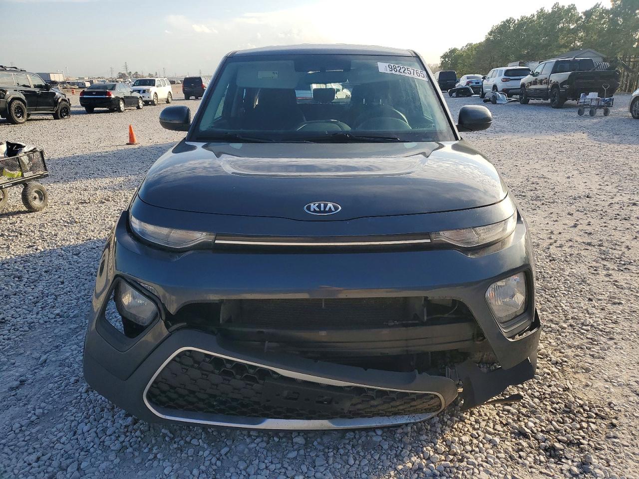 2020 KIA SOUL LX photo 5