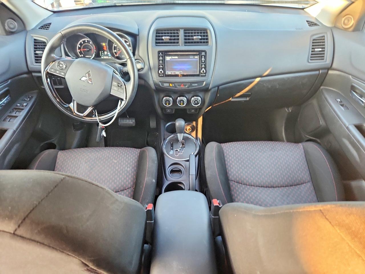 2017 MITSUBISHI OUTLANDER SPORT ES photo 15