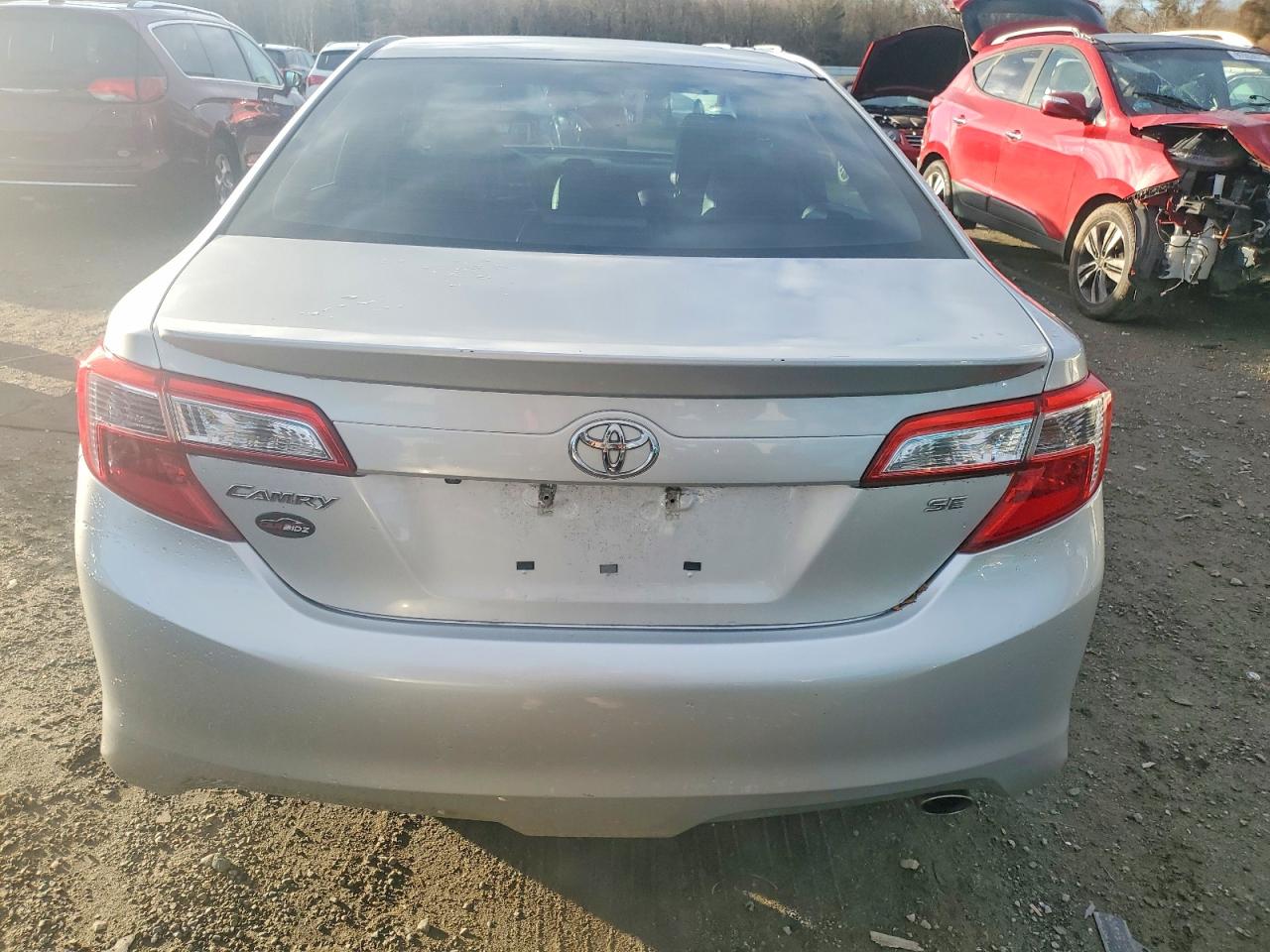 2014 TOYOTA CAMRY L photo 6