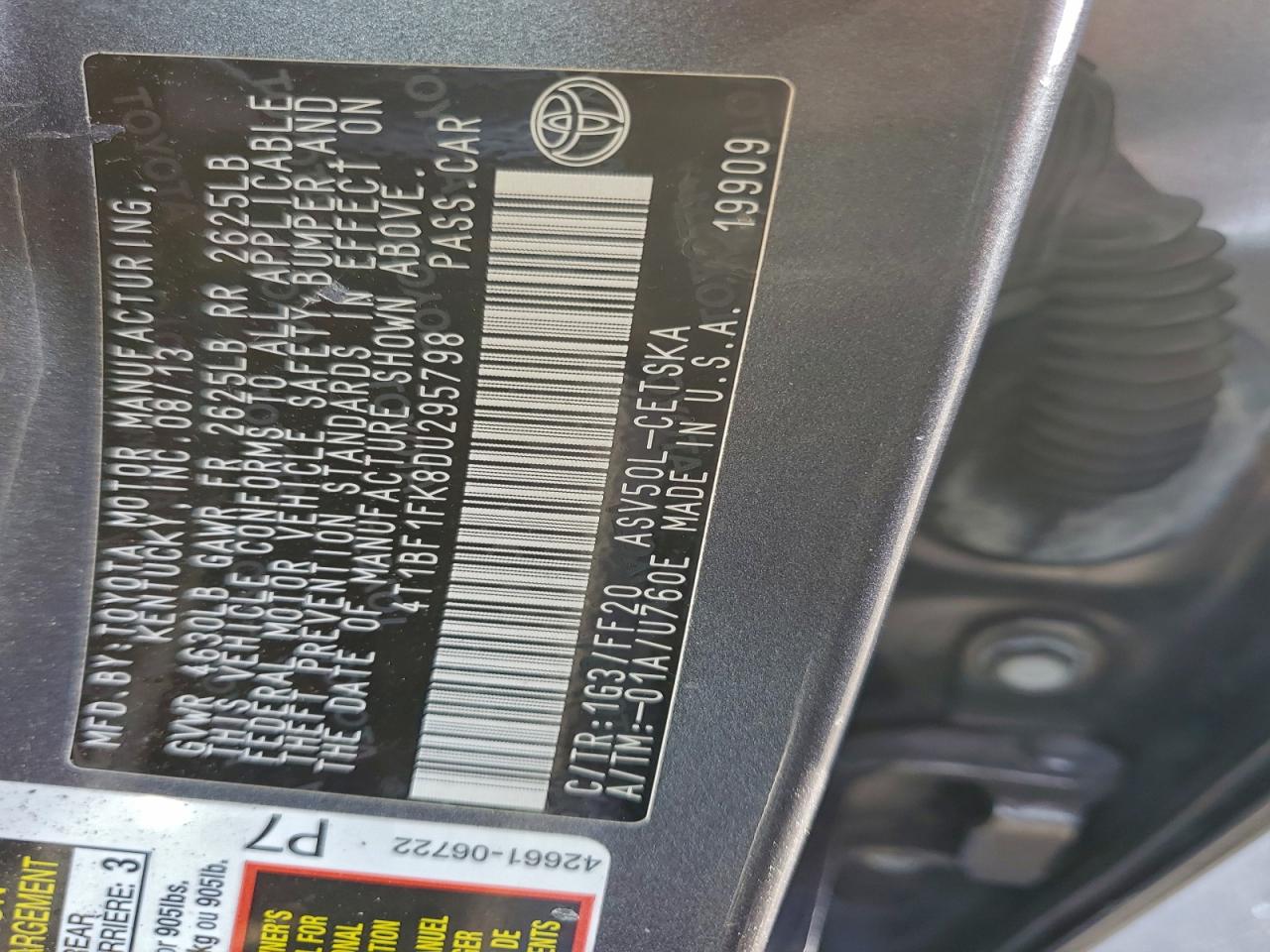 2013 TOYOTA CAMRY L photo 13