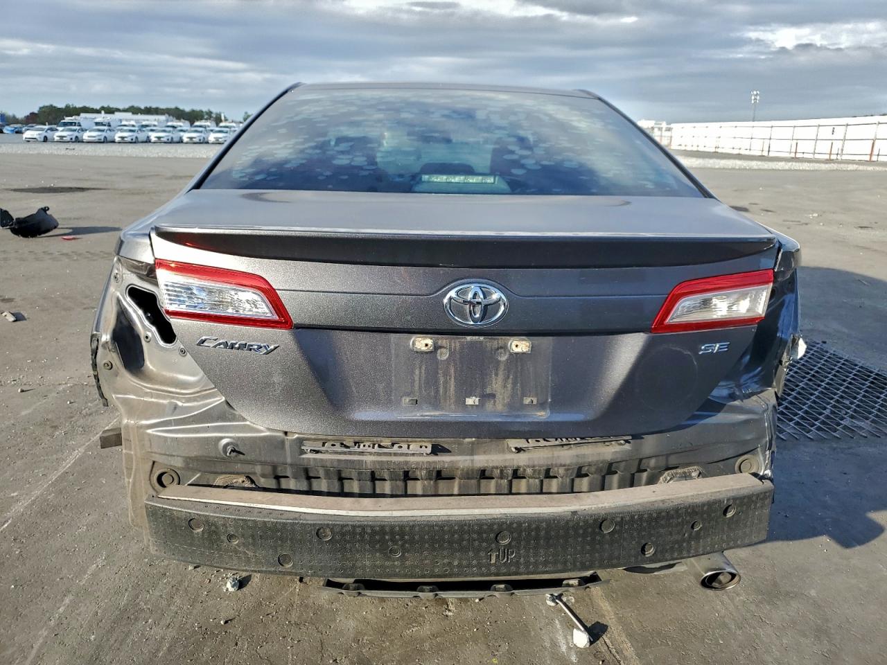 2013 TOYOTA CAMRY L photo 6