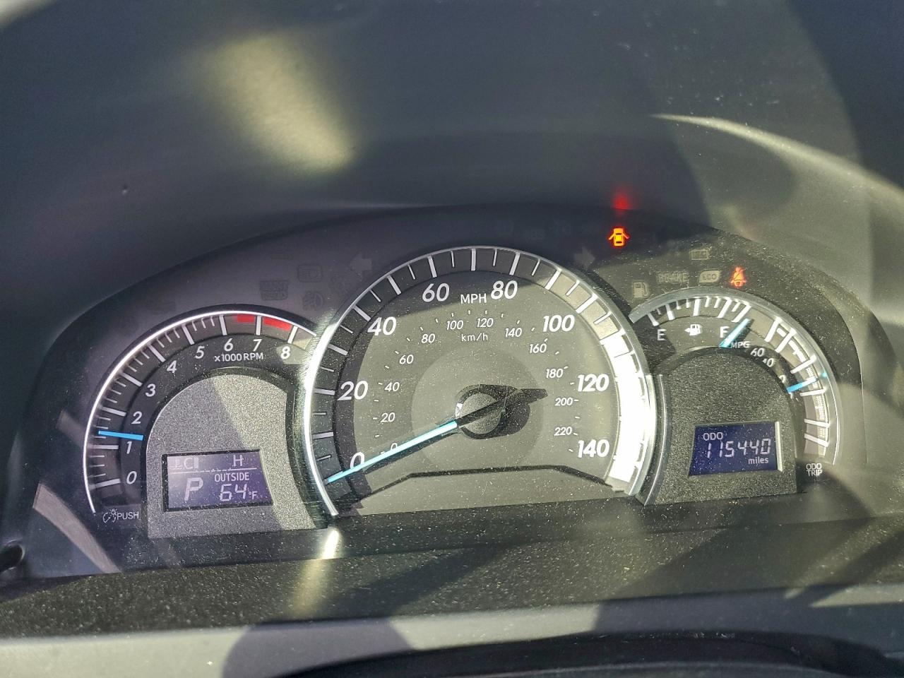 2013 TOYOTA CAMRY L photo 9