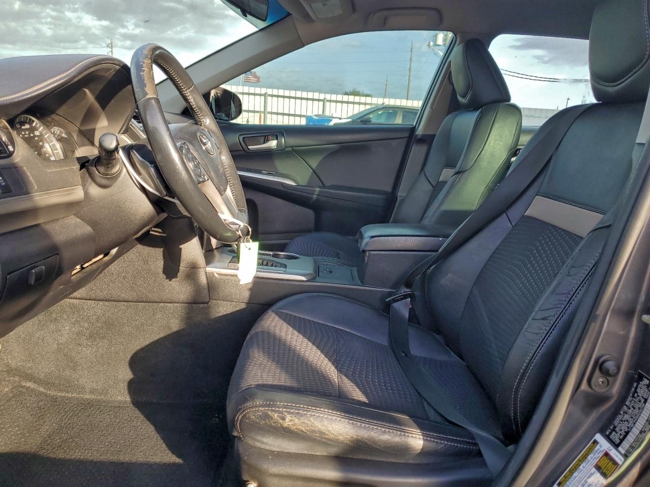 2013 TOYOTA CAMRY L photo 7