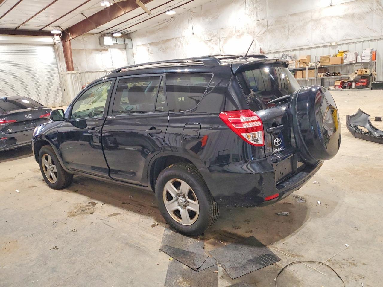 2012 TOYOTA RAV4 photo 2
