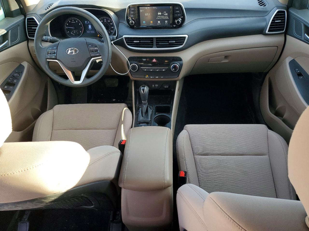 2021 HYUNDAI TUCSON SE photo 8