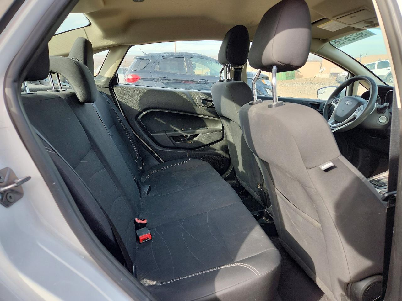 2019 FORD FIESTA SE photo 10
