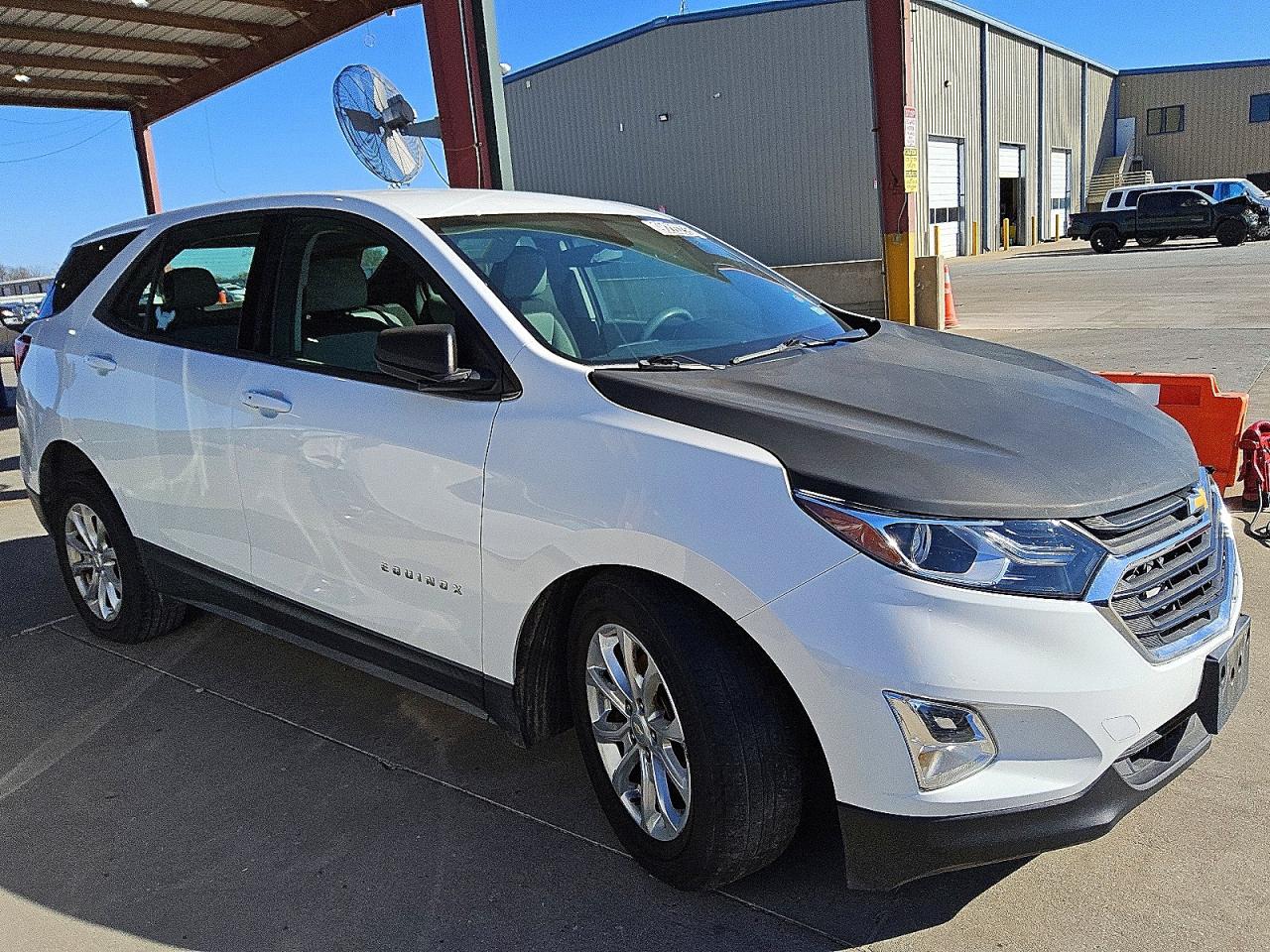 2018 CHEVROLET EQUINOX LS photo 4