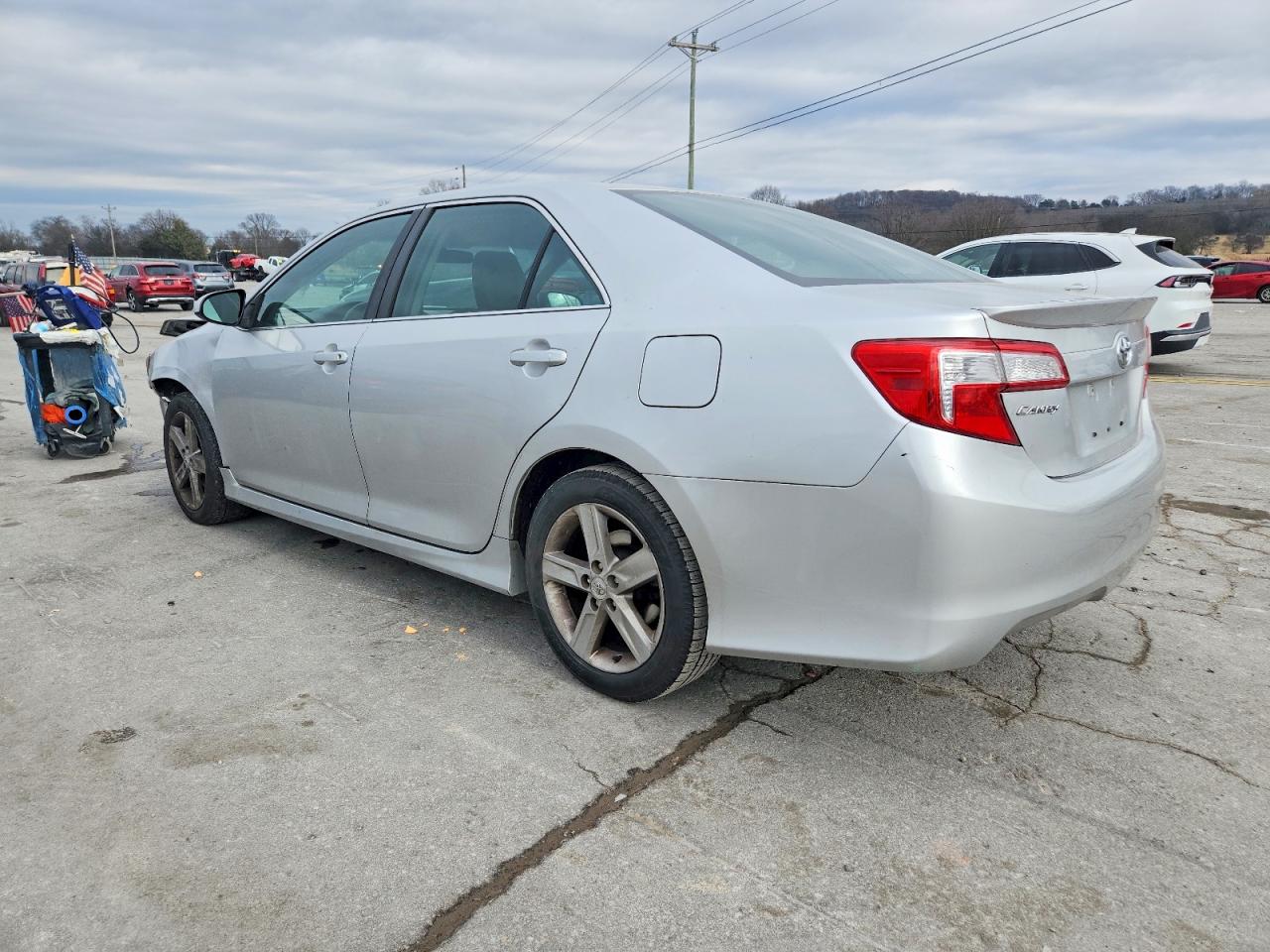 2012 TOYOTA CAMRY SE photo 2