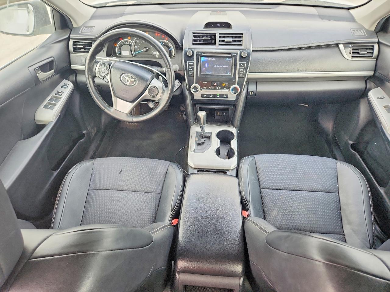 2012 TOYOTA CAMRY SE photo 8