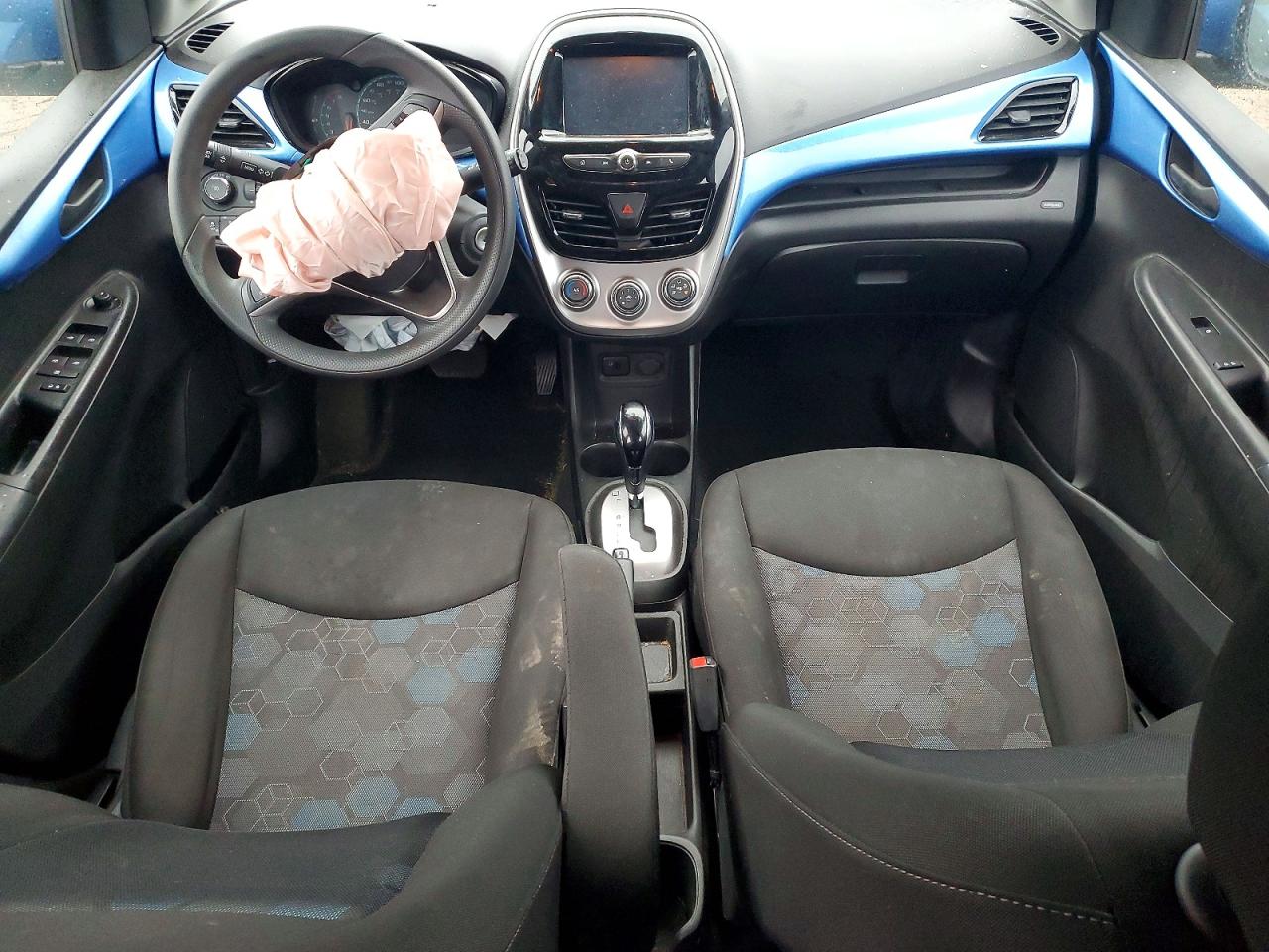 2017 CHEVROLET SPARK 1LT photo 8