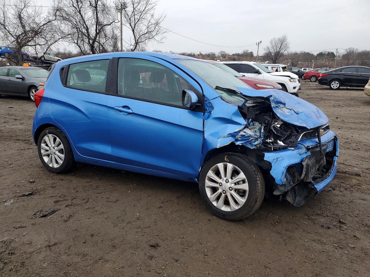 2017 CHEVROLET SPARK 1LT photo 4