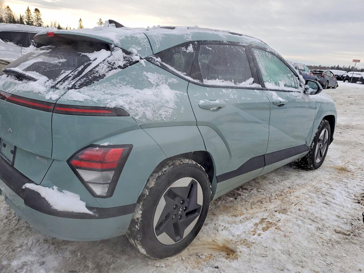 2025 HYUNDAI KONA SEL photo 3
