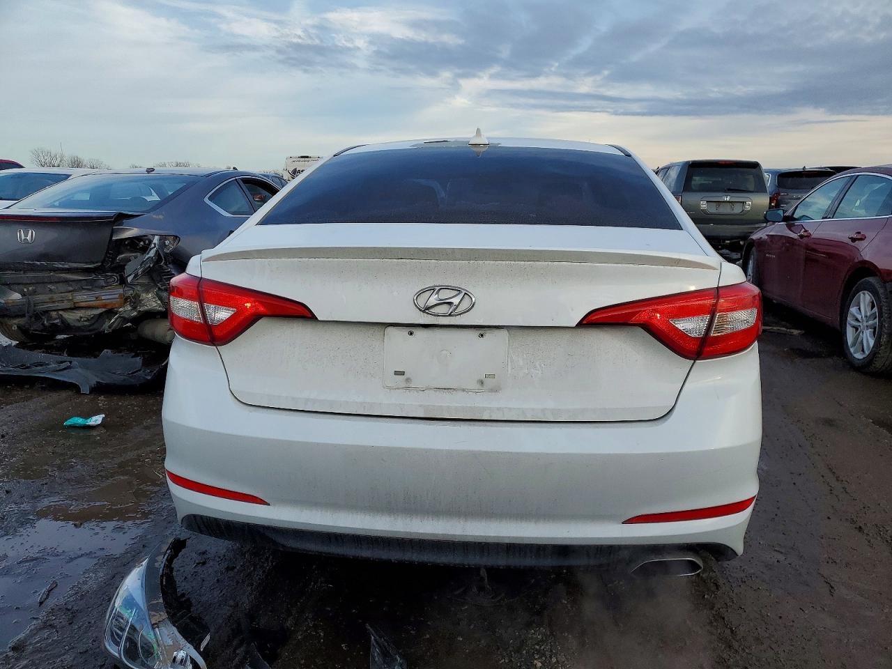 2016 HYUNDAI SONATA SE photo 6