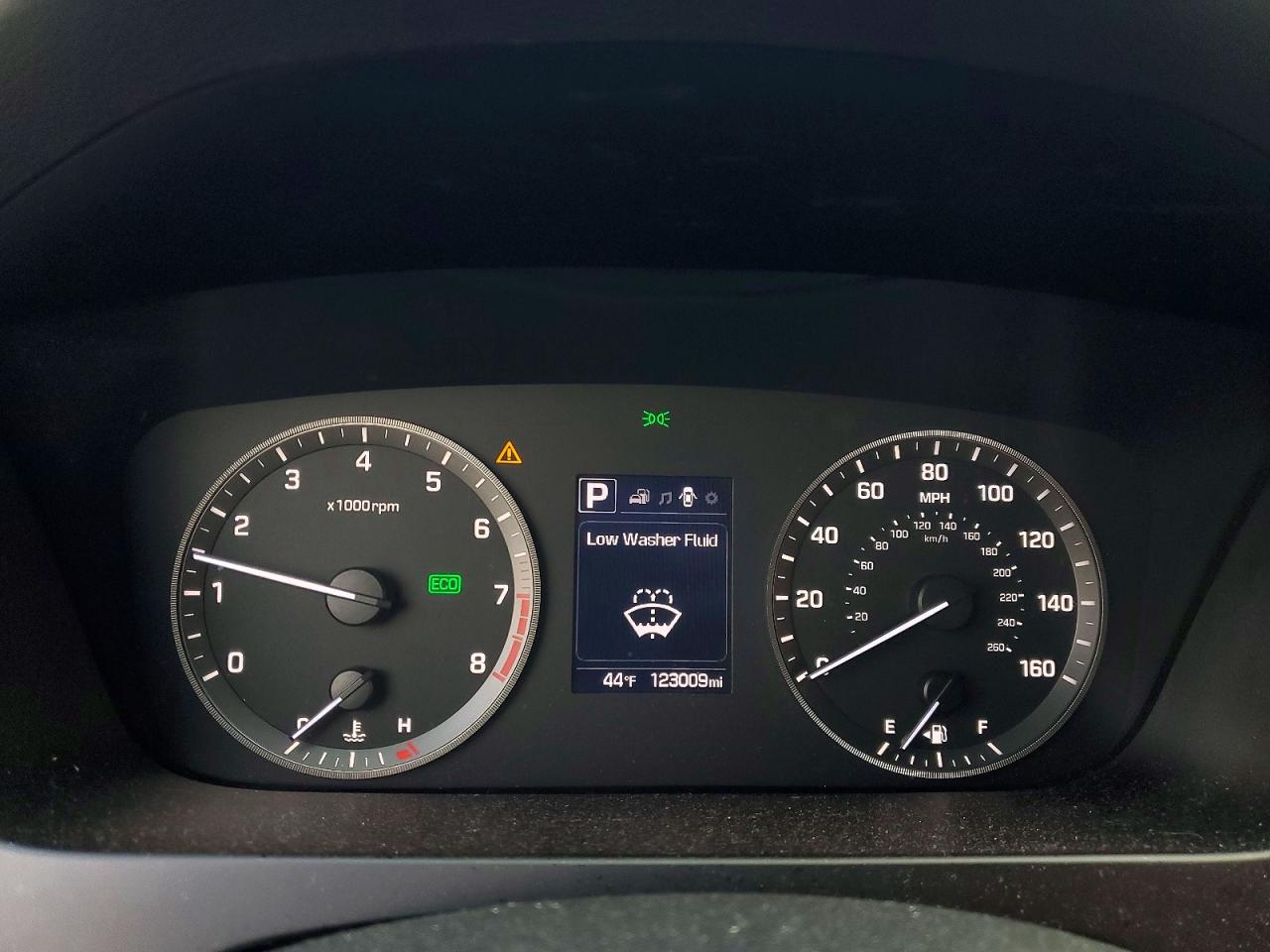 2016 HYUNDAI SONATA SE photo 9