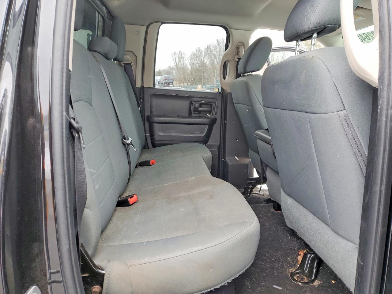 2016 RAM 1500 ST photo 10