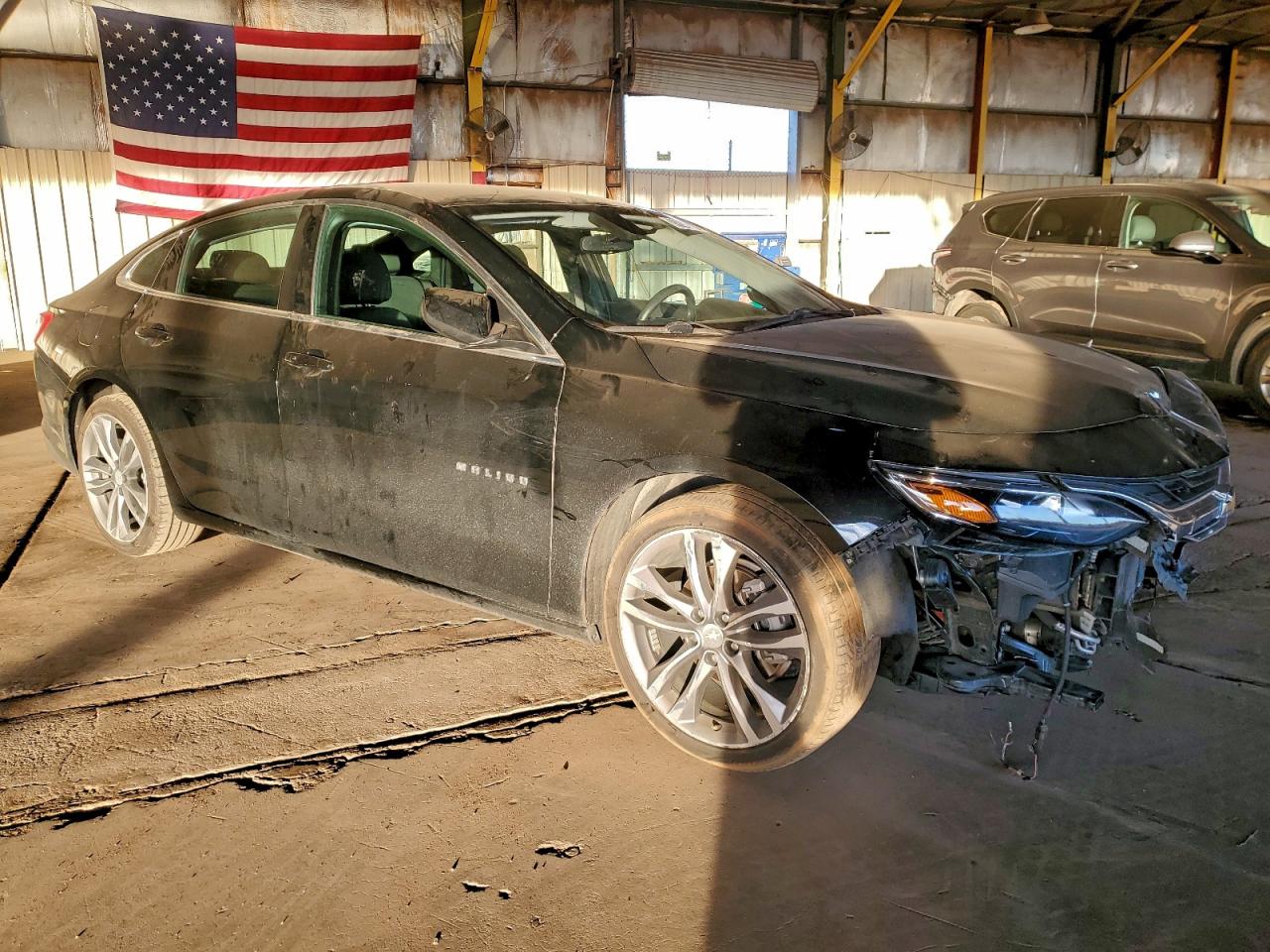 2022 CHEVROLET MALIBU LT photo 4