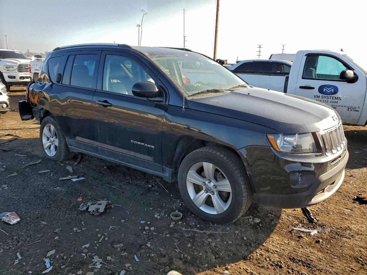 2017 JEEP COMPASS LATITUDE photo 4