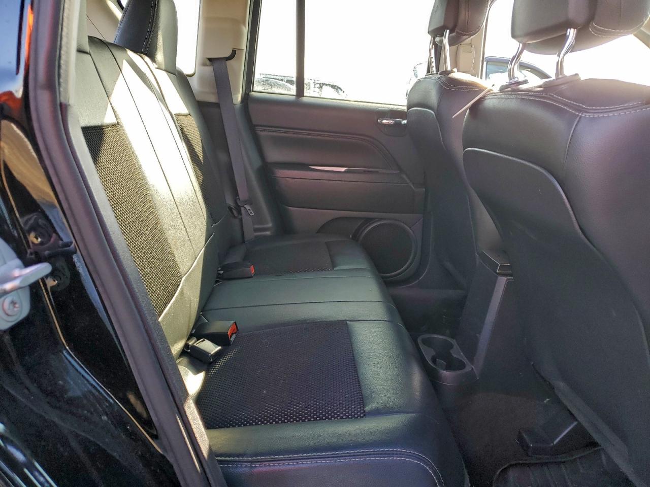 2017 JEEP COMPASS LATITUDE photo 10