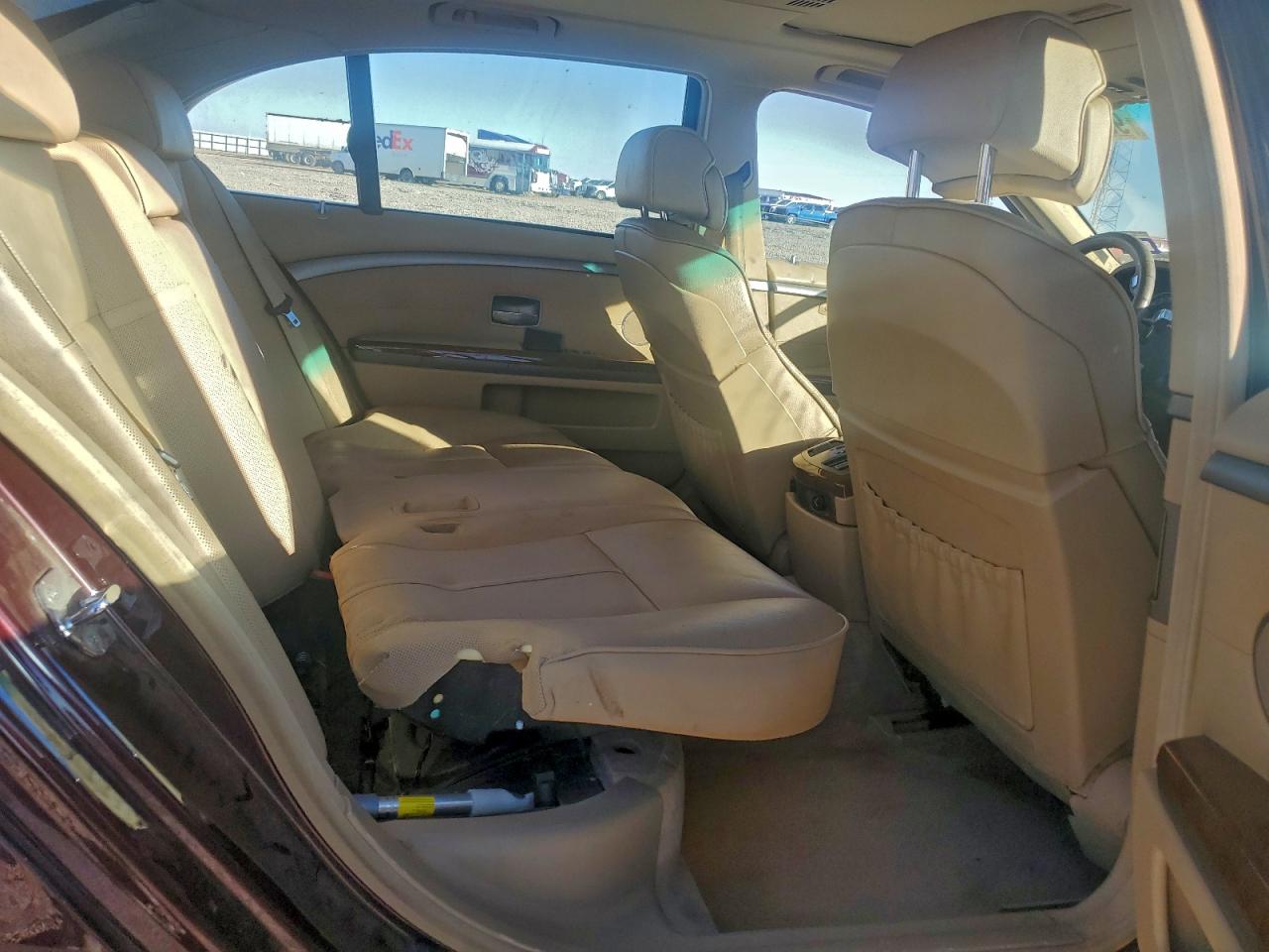 2007 BMW 750 photo 10