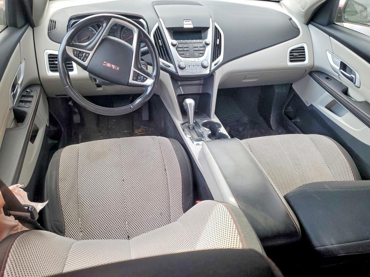 2011 GMC TERRAIN SLE photo 8