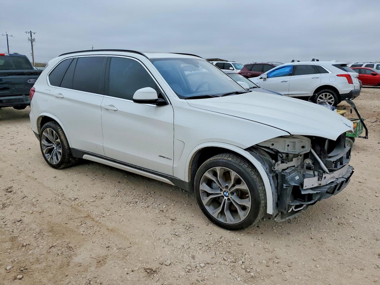 2016 BMW X5 XDRIVE50I photo 4