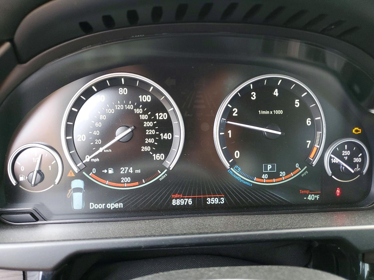 2016 BMW X5 XDRIVE50I photo 9