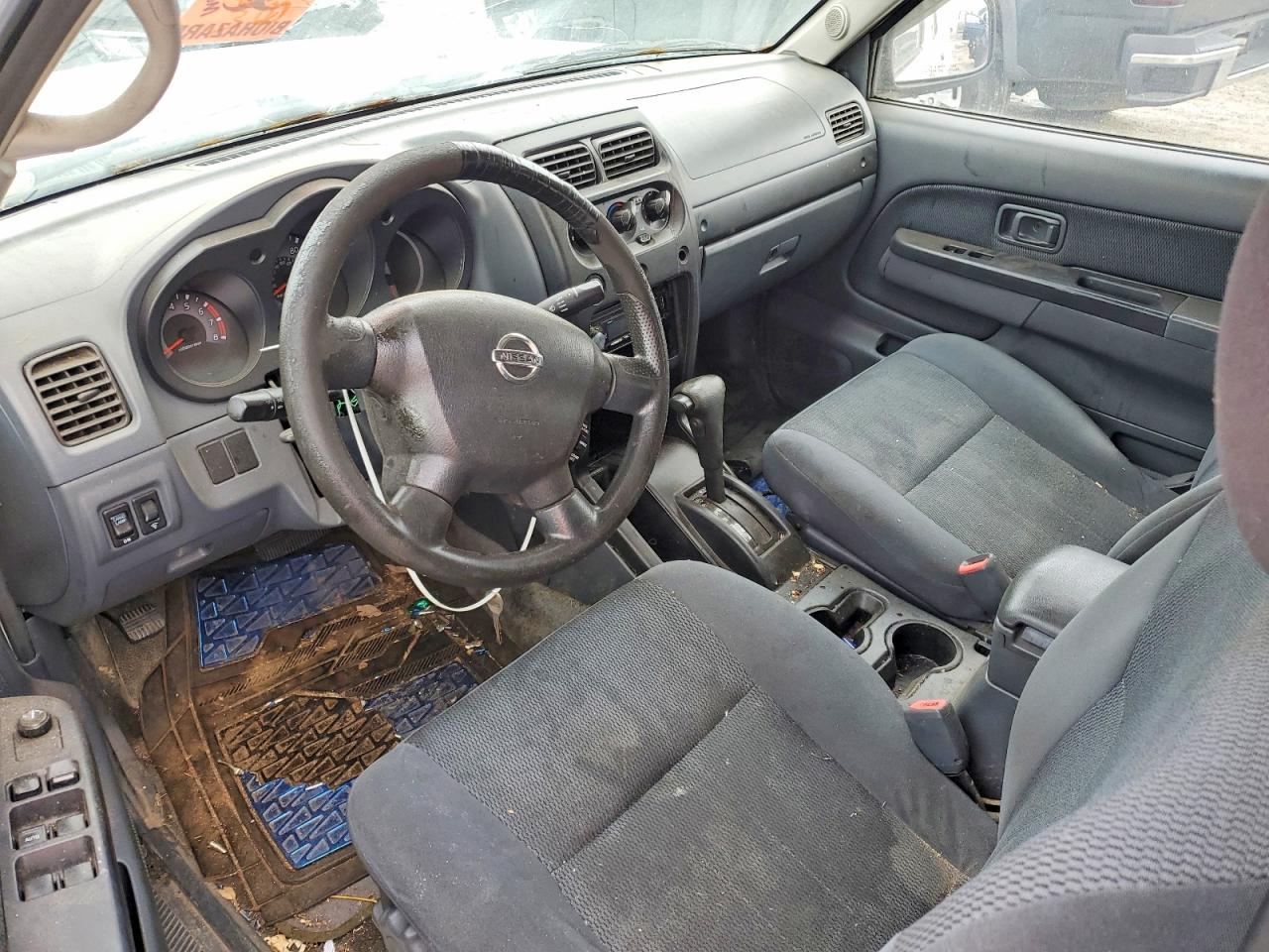 2003 NISSAN FRONTIER CREW CAB XE photo 8